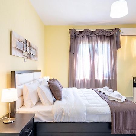 Athina Luxury Apartments アギオス・ニコラオス エクステリア 写真