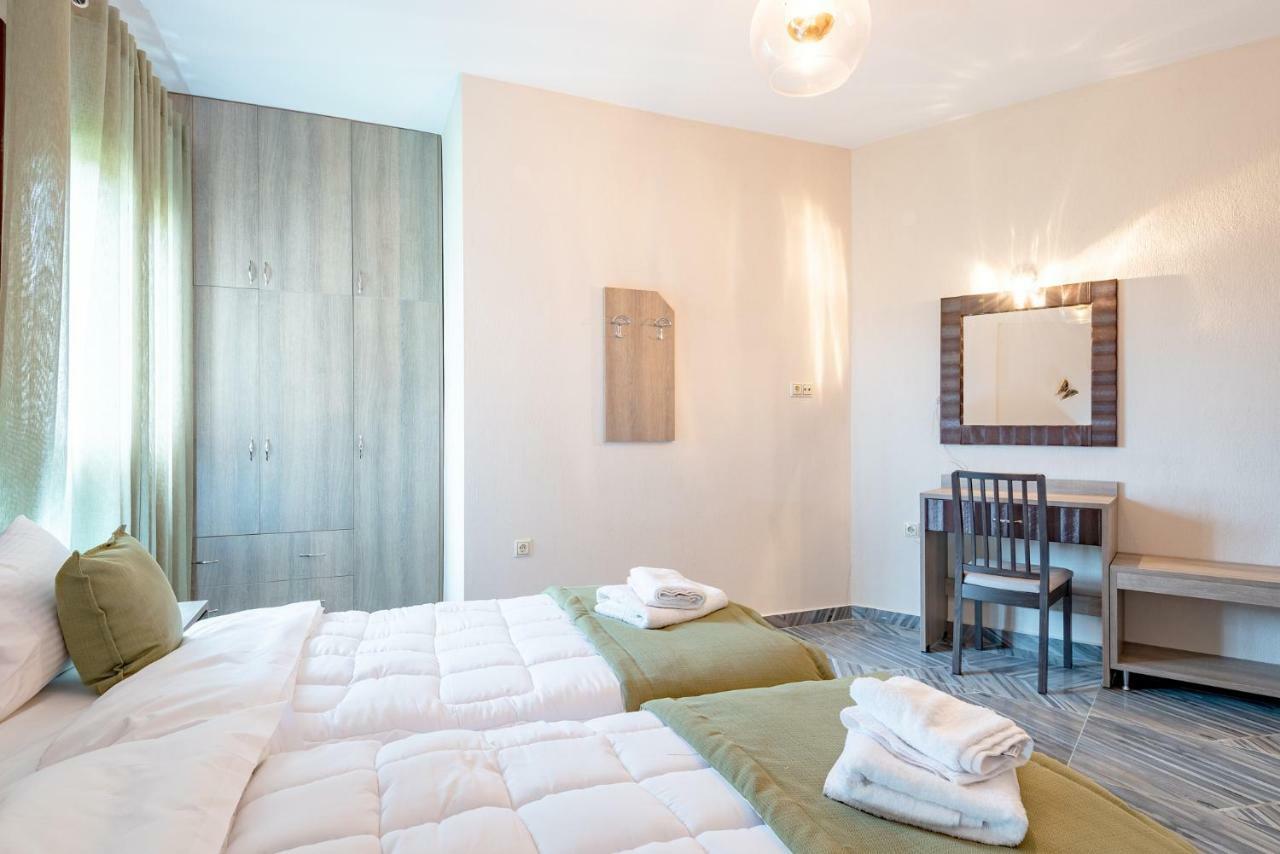Athina Luxury Apartments アギオス・ニコラオス エクステリア 写真